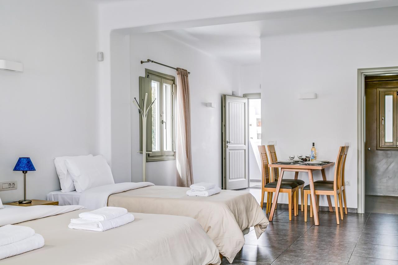 Santorini Blue Senses Villas Месария Екстериор снимка